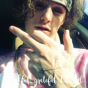 Meet your Posher, Ethan